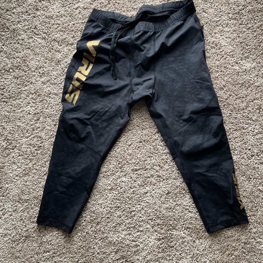 VIRUS 3/4 compression legging